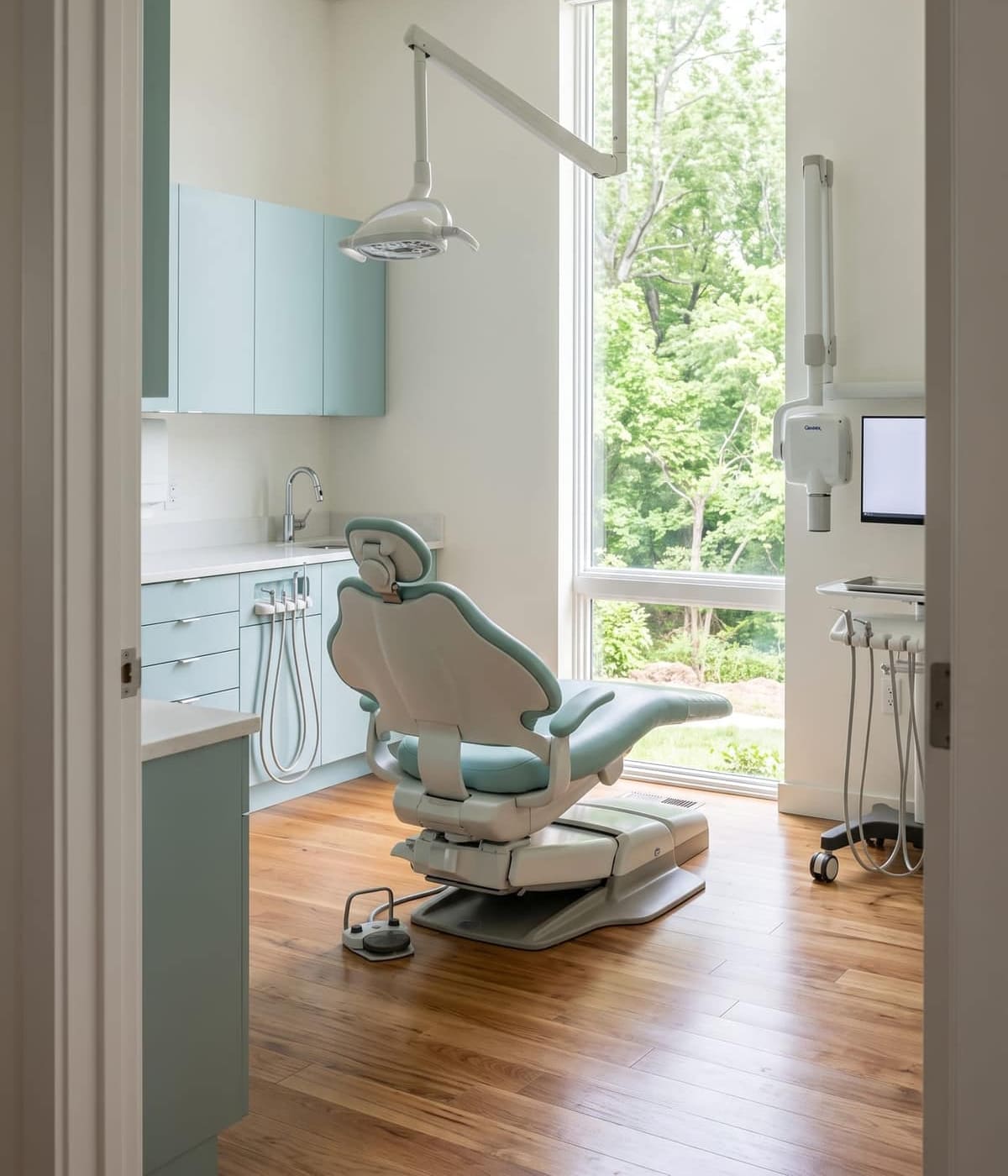 An empty dental treatment room in daylight